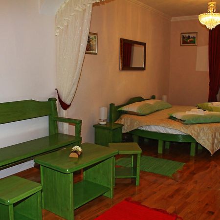 Rooms Su Su 카를로바츠 외부 사진