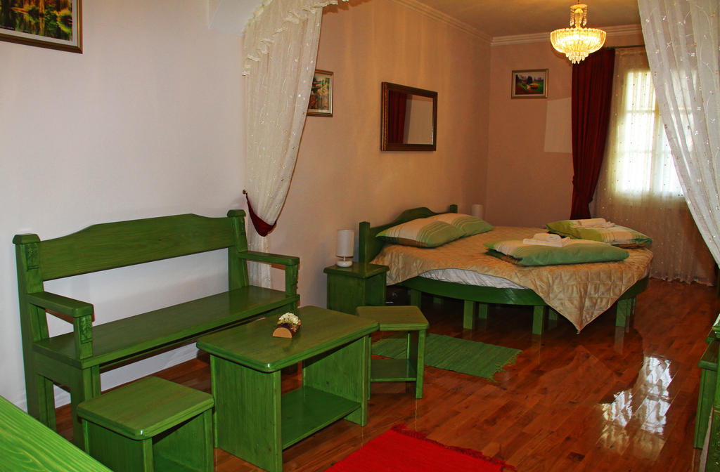 Rooms Su Su 카를로바츠 외부 사진